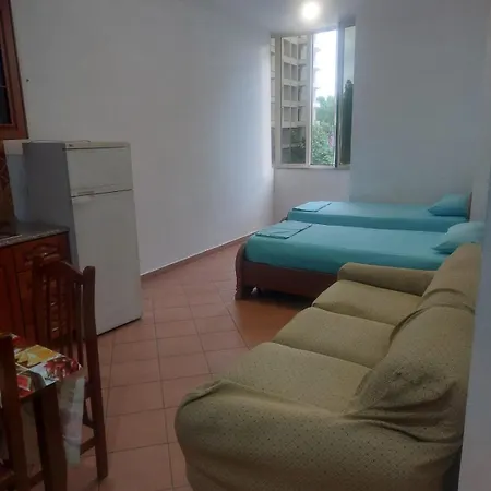 Iliria Apartment *